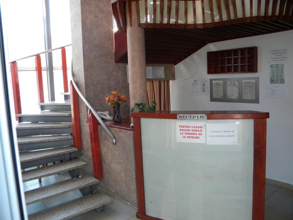 Hotel River Тыргу-Жиу Номер фото